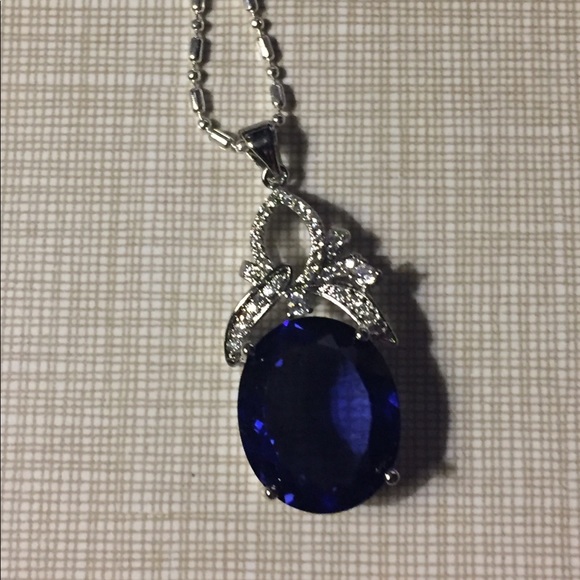 Beautiful gorgeous purple Iolite w/Topaz Pendant NECKLACE - Picture 8 of 8